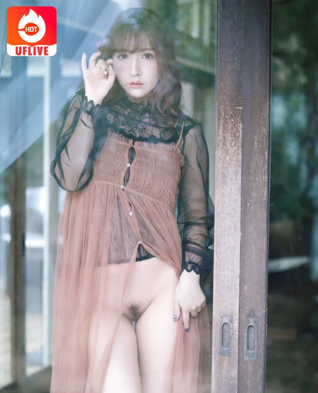 Yua Mikami-uflive 